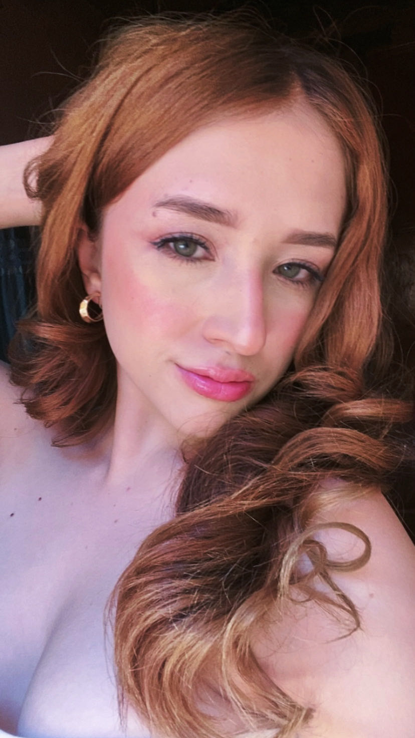 Video chat member Jennis from Mexico